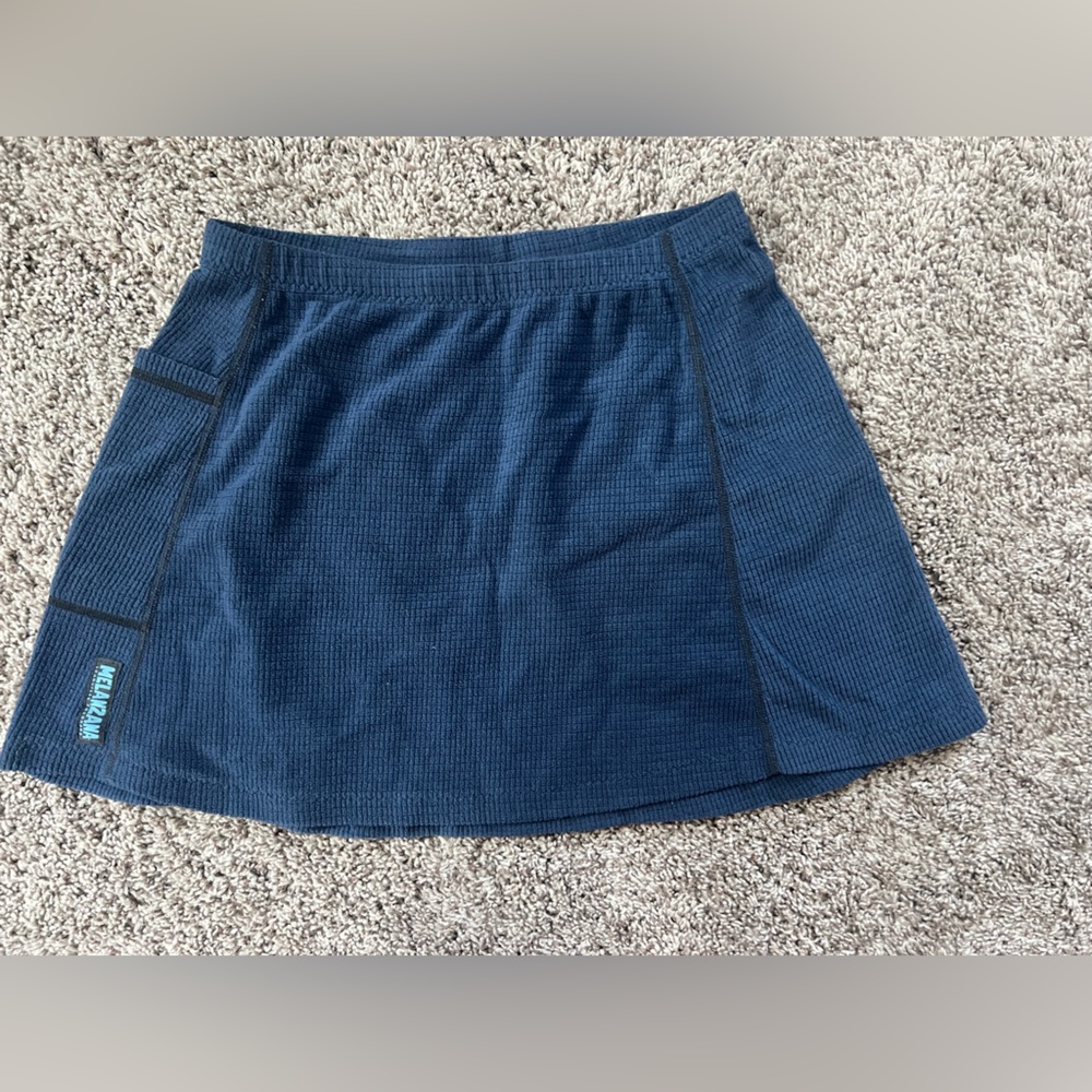 Melanzana skirt size small